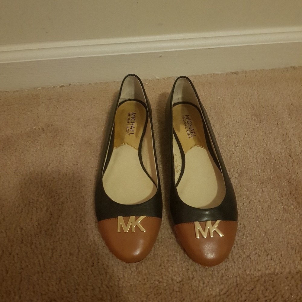 Micheal Kors ballet flats